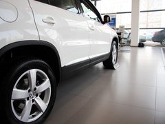 2012款 1.8TSI 自动 四驱菁英版 5座