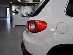 2012款 2.0TSI 自动 四驱旗舰版 5座