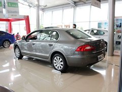 斯柯达  昊锐 1.8TSI AT 车辆左后45度视角