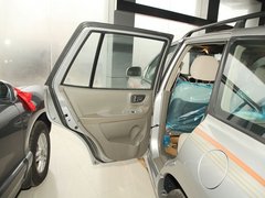 2012款 2.0 手动 豪华型 5座