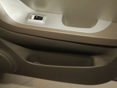 2012款 2.0 手动 豪华型 5座