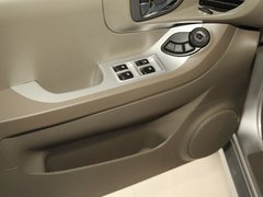 2012款 2.0 手动 豪华型 5座