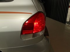 2012款 2.0 手动 豪华型 5座