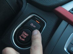 2013款 328i 2.0T 运动型