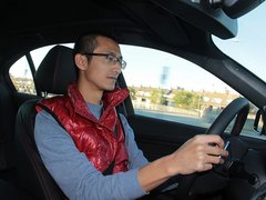 2013款 328i 2.0T 运动型