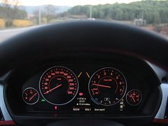 2013款 328i 2.0T 运动型