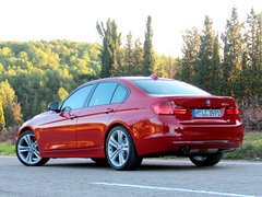 2013款 328i 2.0T 运动型