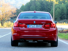 2013款 328i 2.0T 运动型