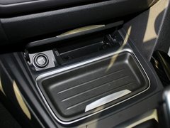 2013款 328i 2.0T 运动型