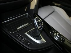 2013款 328i 2.0T 运动型