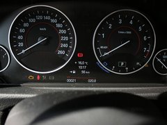 2013款 328i 2.0T 运动型