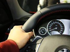 2013款 328i 2.0T 运动型