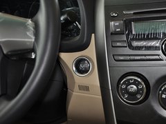 2012款 1.5L 手动 豪华型