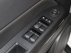 2012款 2.4 自动 豪华版 5座
