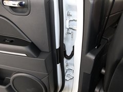 2012款 2.4 自动 豪华版 5座