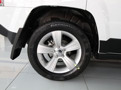 2012款 2.4 自动 豪华版 5座