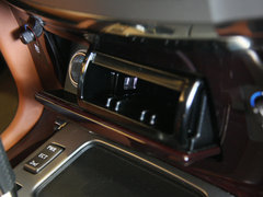 2012款 570 5.7 自动 8座