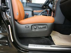 2012款 570 5.7 自动 8座
