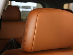 2012款 570 5.7 自动 8座