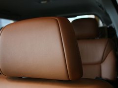 2012款 570 5.7 自动 8座