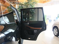 2012款 570 5.7 自动 8座