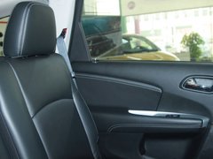2012款 2.4L 自动 豪华版 7座