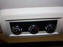 2012款 2.4L 自动 豪华版 7座