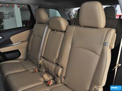 2012款 2.4L 自动 豪华版 7座
