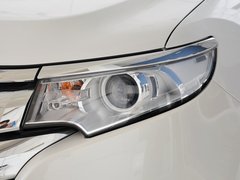 2012款 3.5L 自动 精锐天窗版 5座