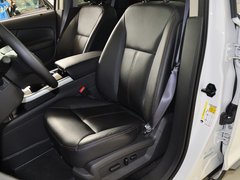 福特(进口)  3.5L 自动 驾驶席座椅前45度视图
