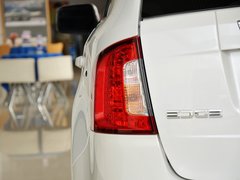 2012款 3.5L 自动 精锐天窗版 5座