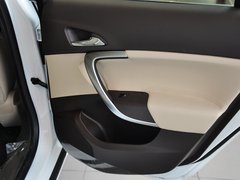 2012款 2.0L 自动 舒适版