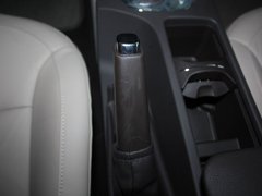 2012款 2.0L 自动 豪华版