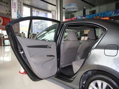 2012款 1.5L 自动 精英版