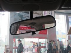 2012款 1.5L 自动 精英版