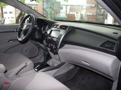 2012款 1.5L 自动 精英版