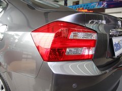 2012款 1.5L 自动 精英版