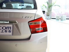 2012款 1.5L 自动 精英版