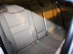 2012款 1.5L 自动 精英版