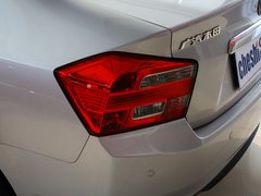 2012款 1.5L 自动 旗舰版