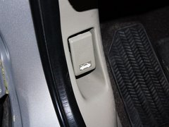 2012款 1.5L 自动 旗舰版