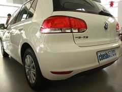 2012款 1.6L 自动 时尚型