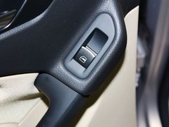 2012款 1.6L 自动 时尚型