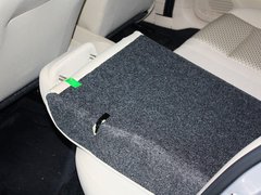 2012款 1.6L 自动 时尚型