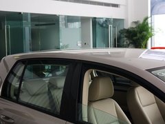 2012款 1.6L 自动 时尚型