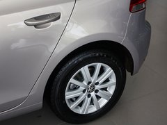 2012款 1.6L 自动 时尚型
