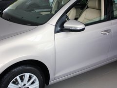2012款 1.6L 自动 时尚型