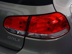2012款 1.6L 自动 时尚型