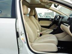 2012款 1.6L 自动 舒适型