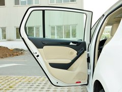 2012款 1.6L 自动 舒适型